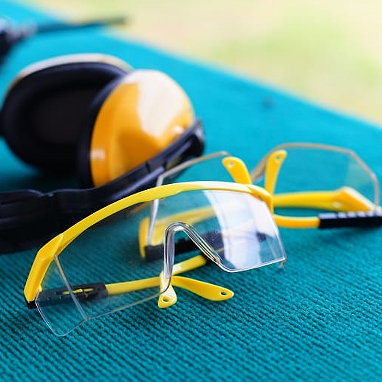 safety glasses maintenance